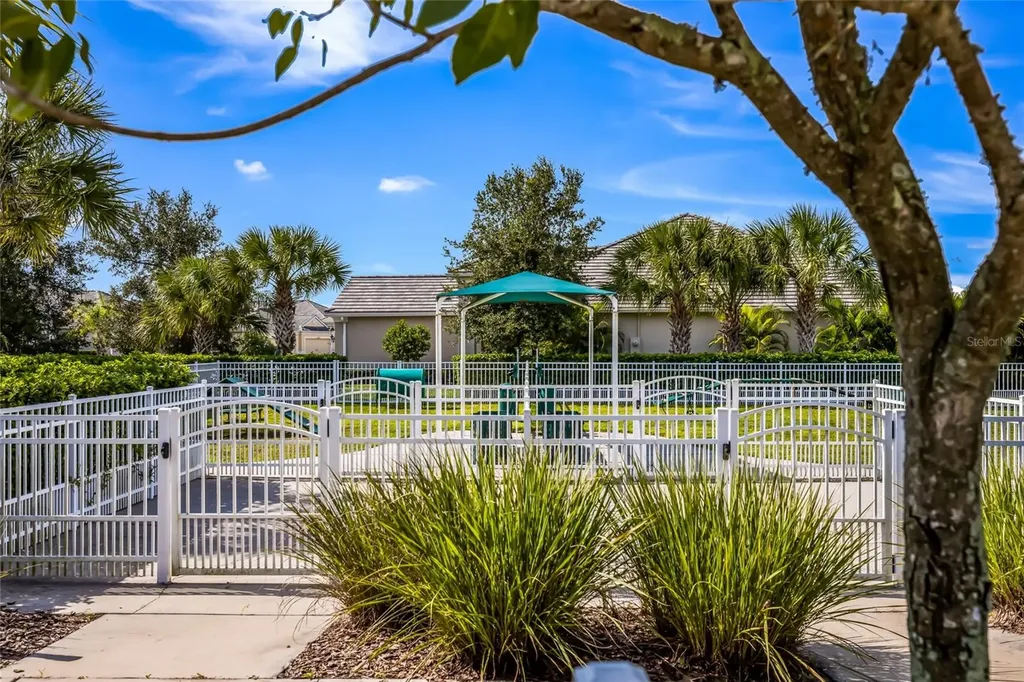 12109 Whisper Lake Drive Bradenton FL 34211