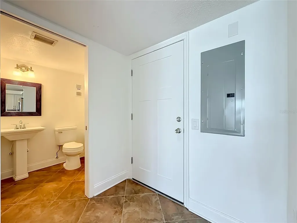450 Treasure Island Causeway Treasure Island FL 33706
