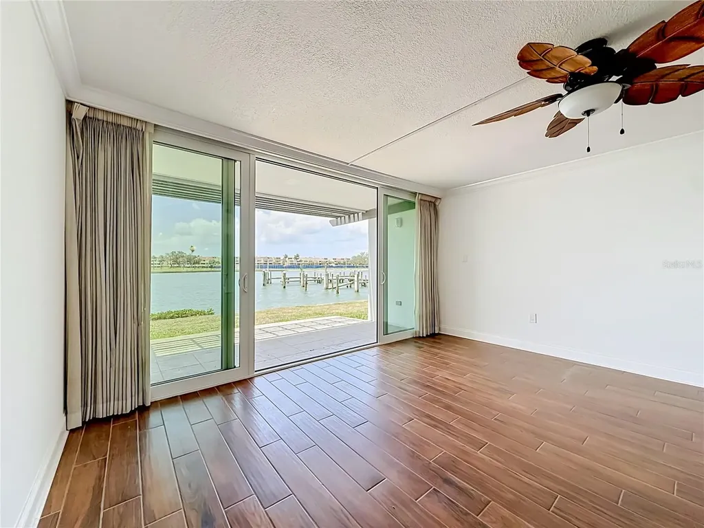 450 Treasure Island Causeway Treasure Island FL 33706