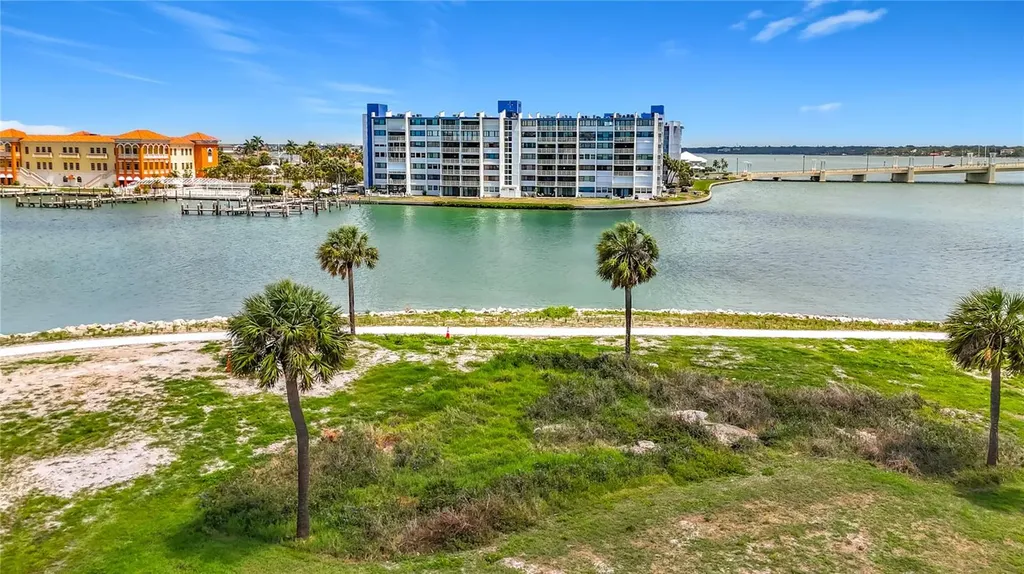 450 Treasure Island Causeway Treasure Island FL 33706