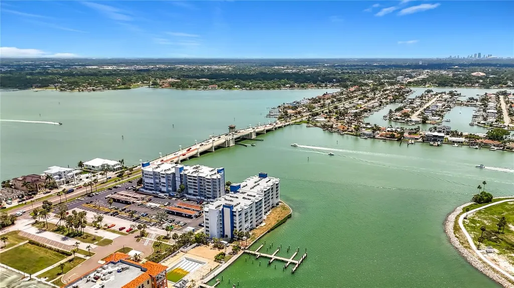 450 Treasure Island Causeway Treasure Island FL 33706