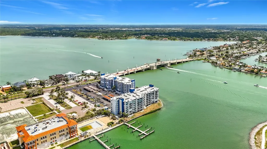 450 Treasure Island Causeway Treasure Island FL 33706