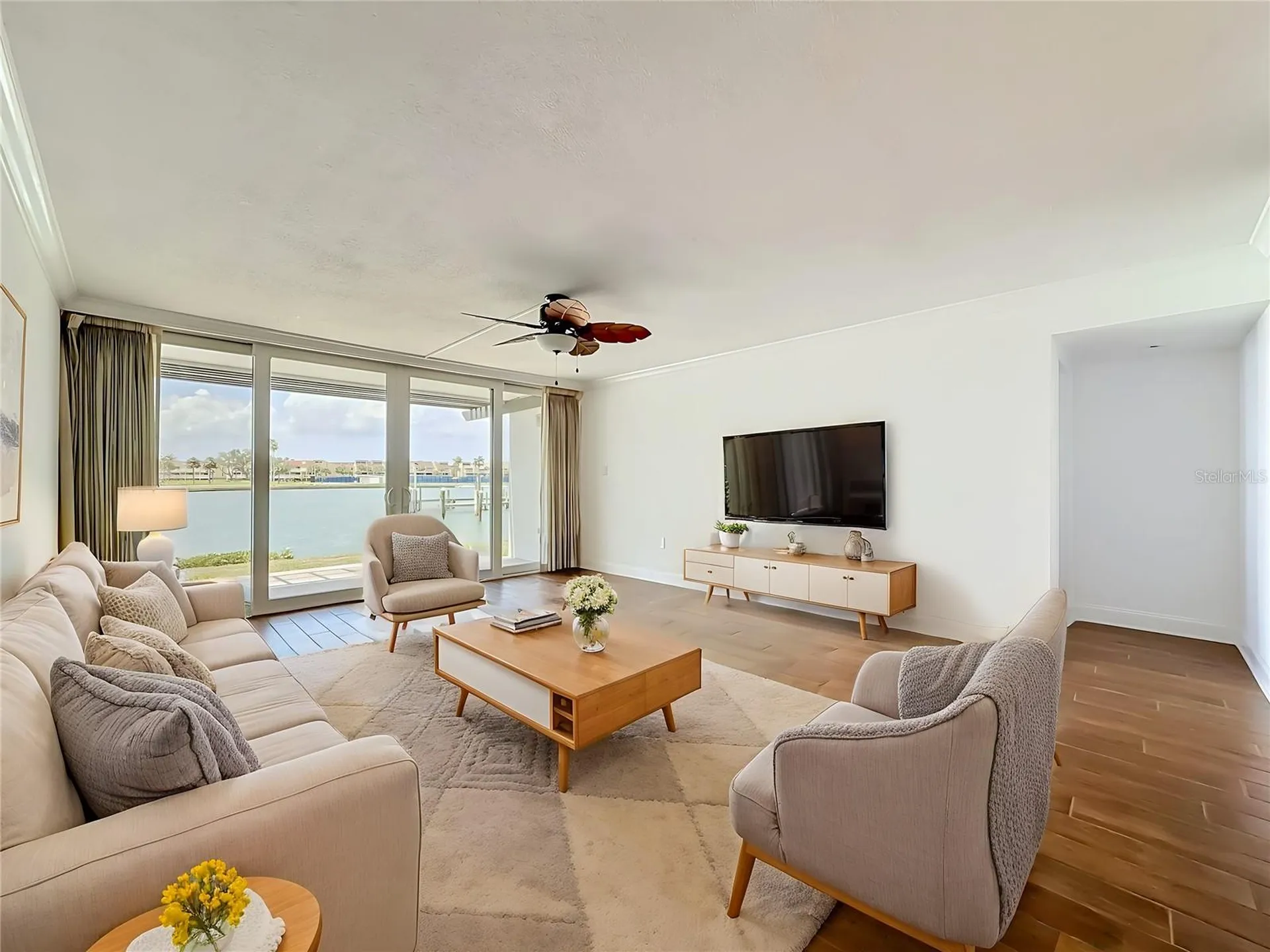 450 Treasure Island Causeway Treasure Island FL 33706