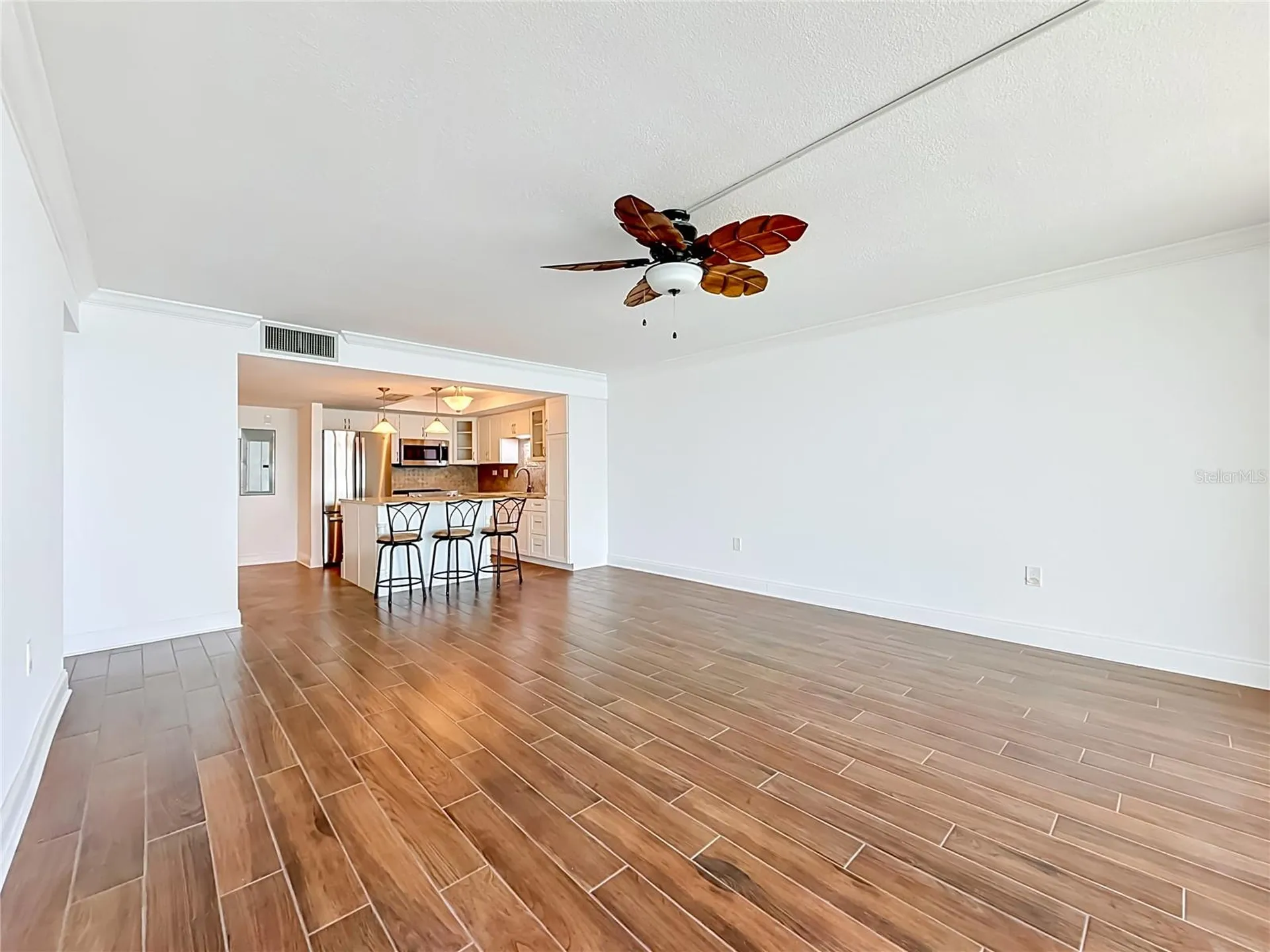 450 Treasure Island Causeway Treasure Island FL 33706