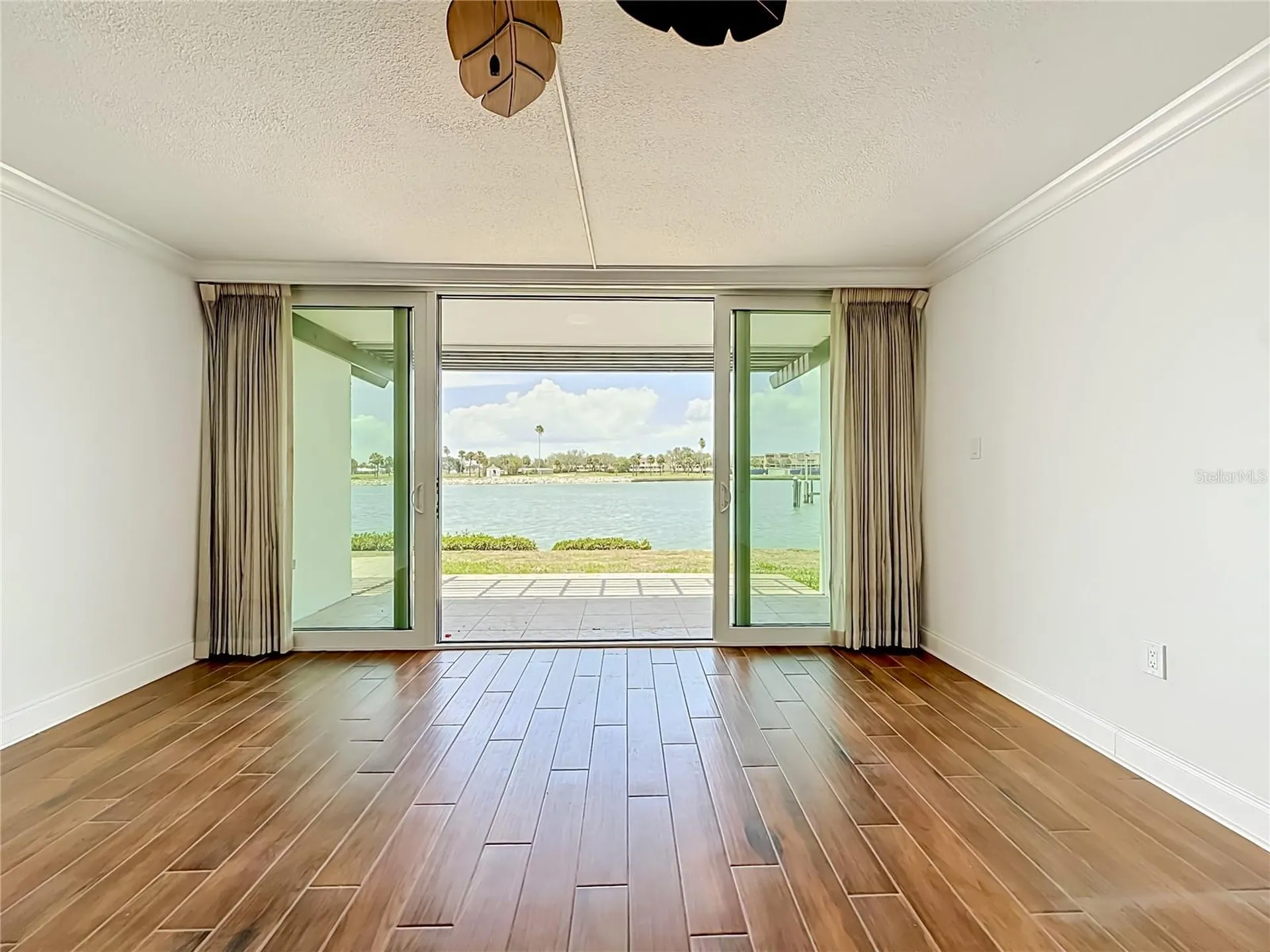 450 Treasure Island Causeway Treasure Island FL 33706