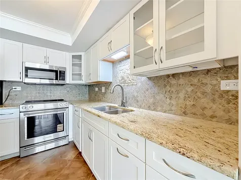 450 Treasure Island Causeway Treasure Island FL 33706