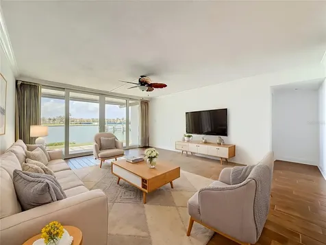 450 Treasure Island Causeway Treasure Island FL 33706