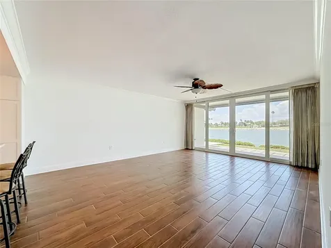 450 Treasure Island Causeway Treasure Island FL 33706