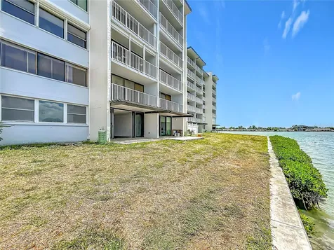 450 Treasure Island Causeway Treasure Island FL 33706