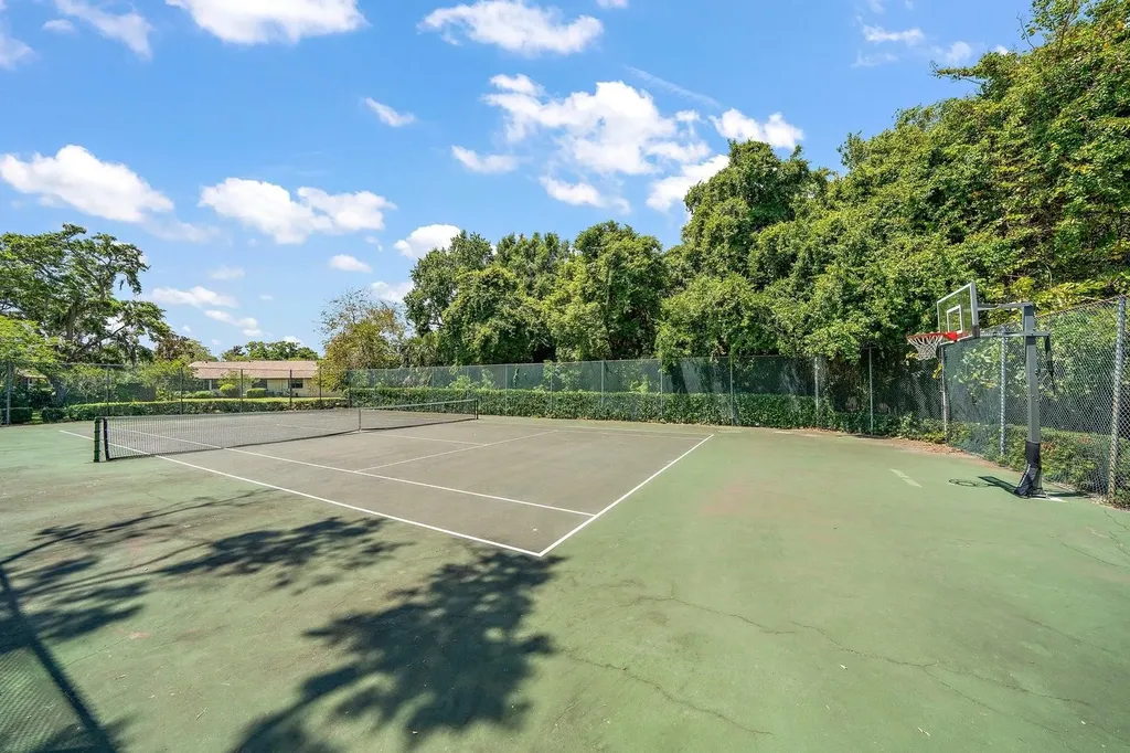 2926 Star Apple Court Palm Harbor FL 34684