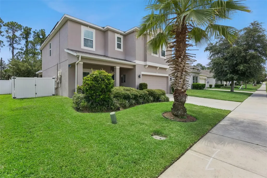 2514 Plumadore Drive Grand Island FL 32735