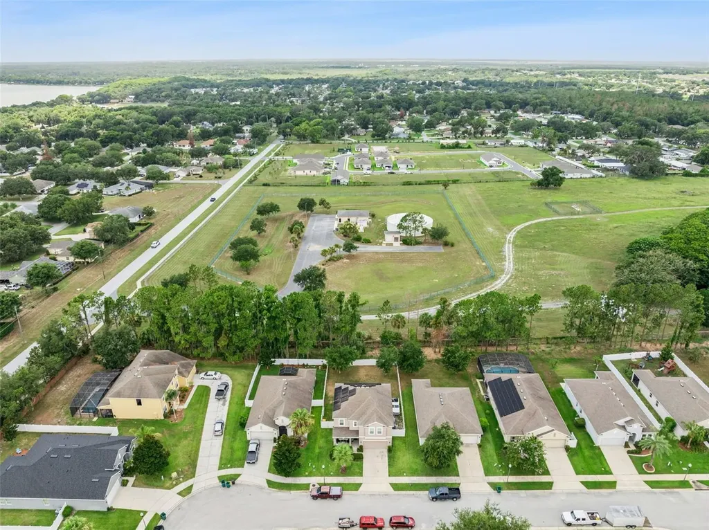 2514 Plumadore Drive Grand Island FL 32735