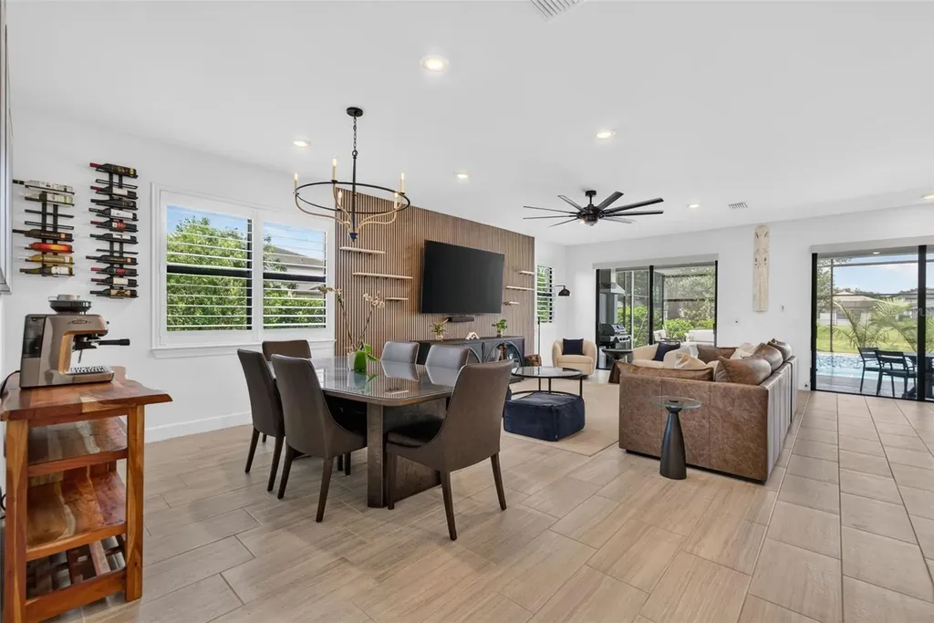 704 Pintail Cove Bradenton FL 34212