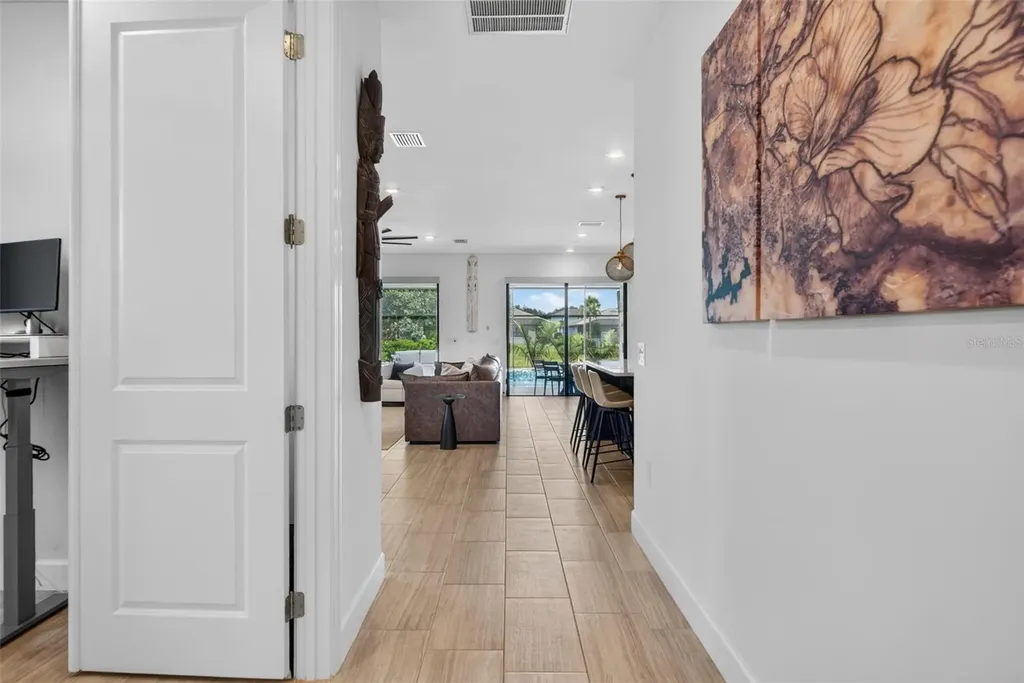 704 Pintail Cove Bradenton FL 34212