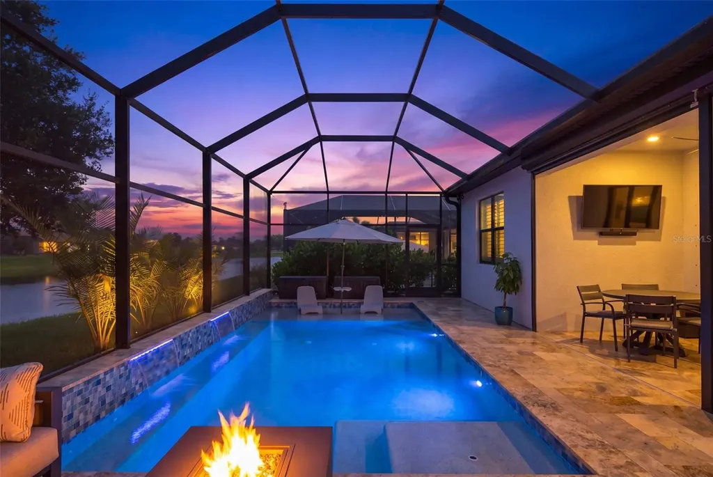 704 Pintail Cove Bradenton FL 34212