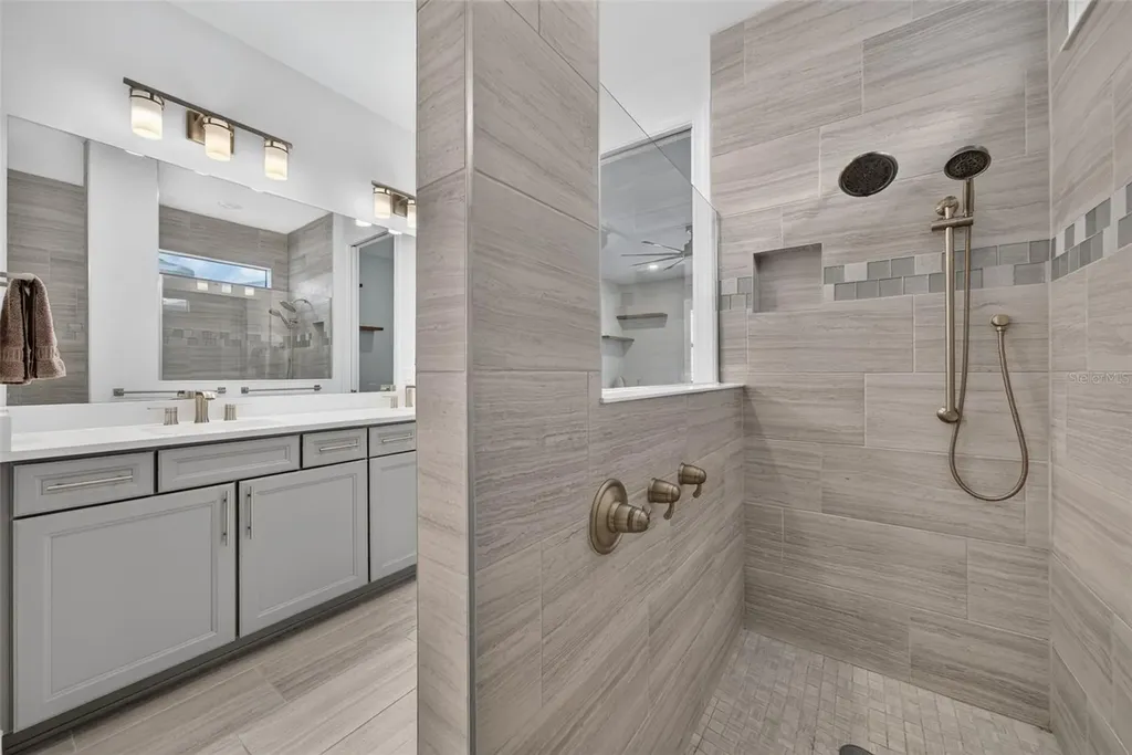 704 Pintail Cove Bradenton FL 34212