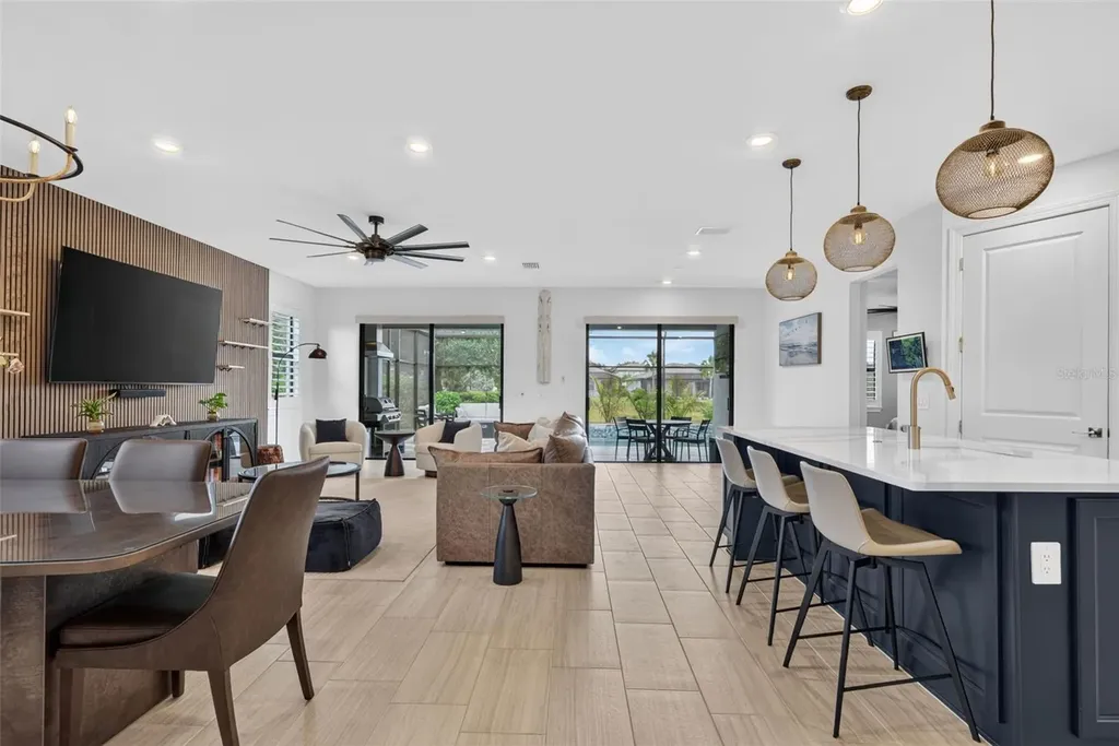 704 Pintail Cove Bradenton FL 34212