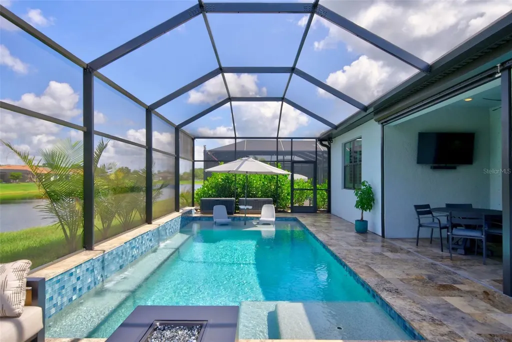 704 Pintail Cove Bradenton FL 34212