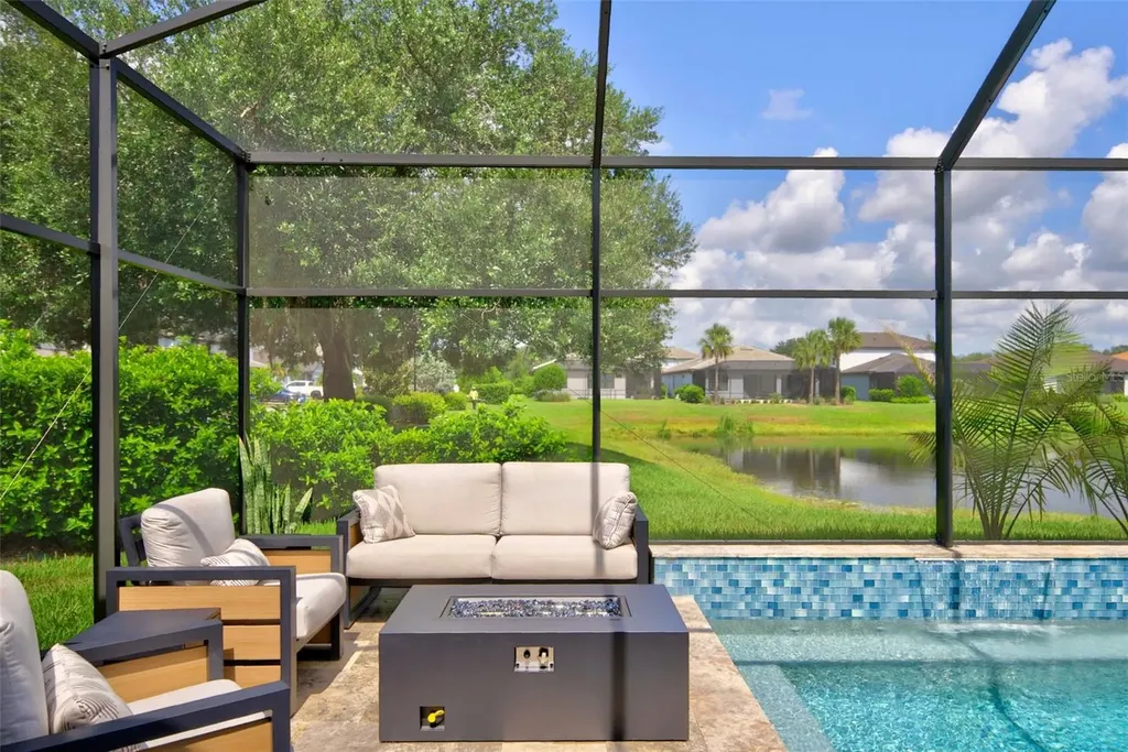 704 Pintail Cove Bradenton FL 34212