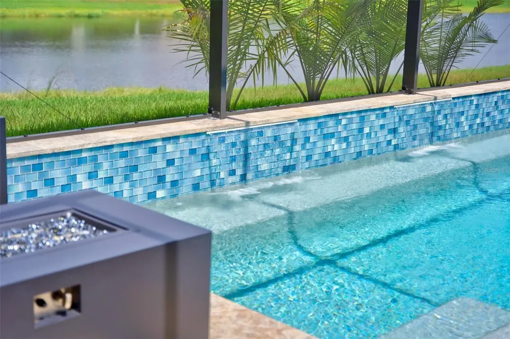 704 Pintail Cove Bradenton FL 34212