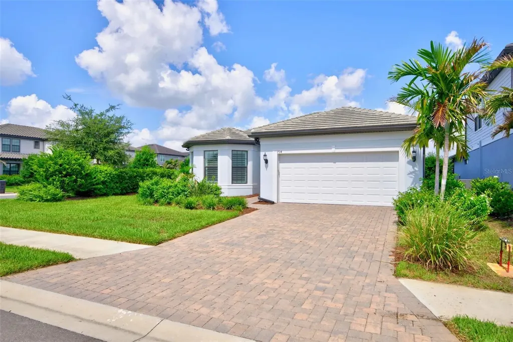 704 Pintail Cove Bradenton FL 34212