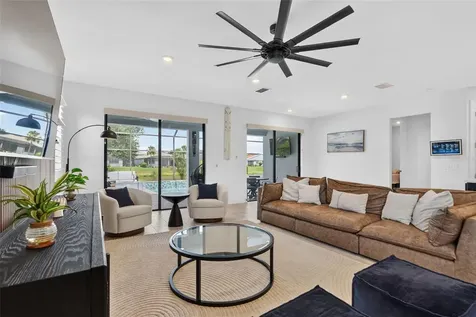 704 Pintail Cove Bradenton FL 34212