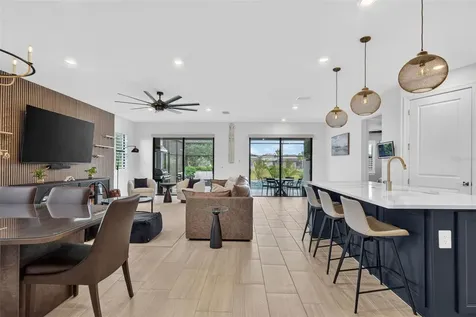 704 Pintail Cove Bradenton FL 34212
