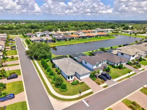 704 Pintail Cove Bradenton FL 34212