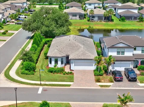 704 Pintail Cove Bradenton FL 34212