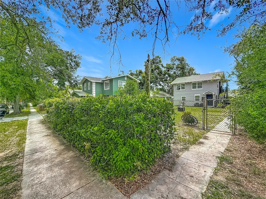 800 15th Avenue S St Petersburg FL 33701