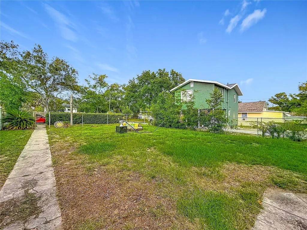 800 15th Avenue S St Petersburg FL 33701