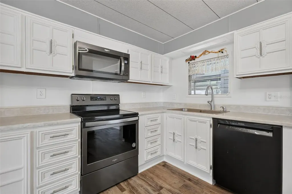 34312 Carl Road Leesburg FL 34788