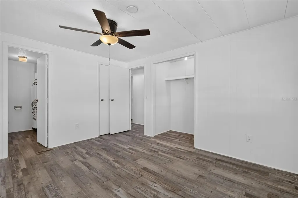 34312 Carl Road Leesburg FL 34788