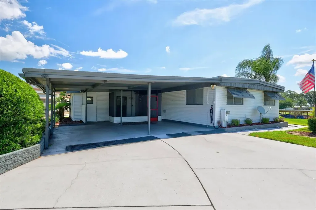 34312 Carl Road Leesburg FL 34788
