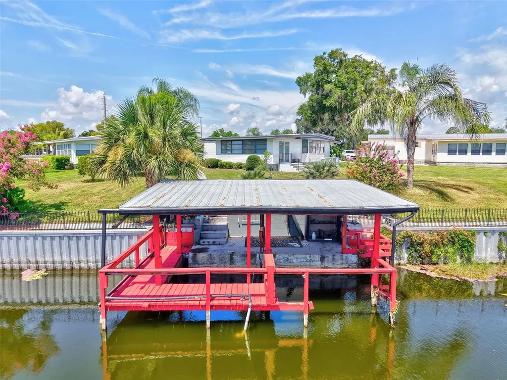 34312 Carl Road Leesburg FL 34788