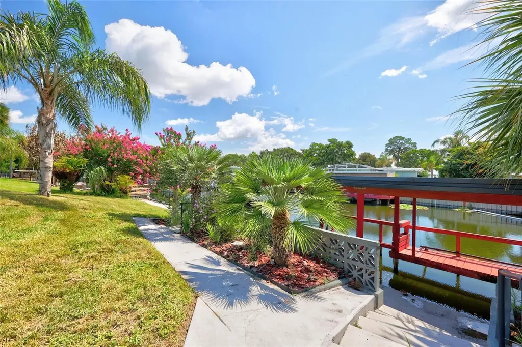 34312 Carl Road Leesburg FL 34788
