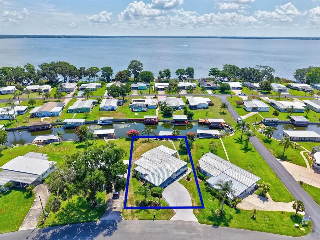34312 Carl Road Leesburg FL 34788