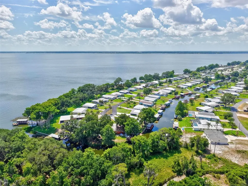 34312 Carl Road Leesburg FL 34788