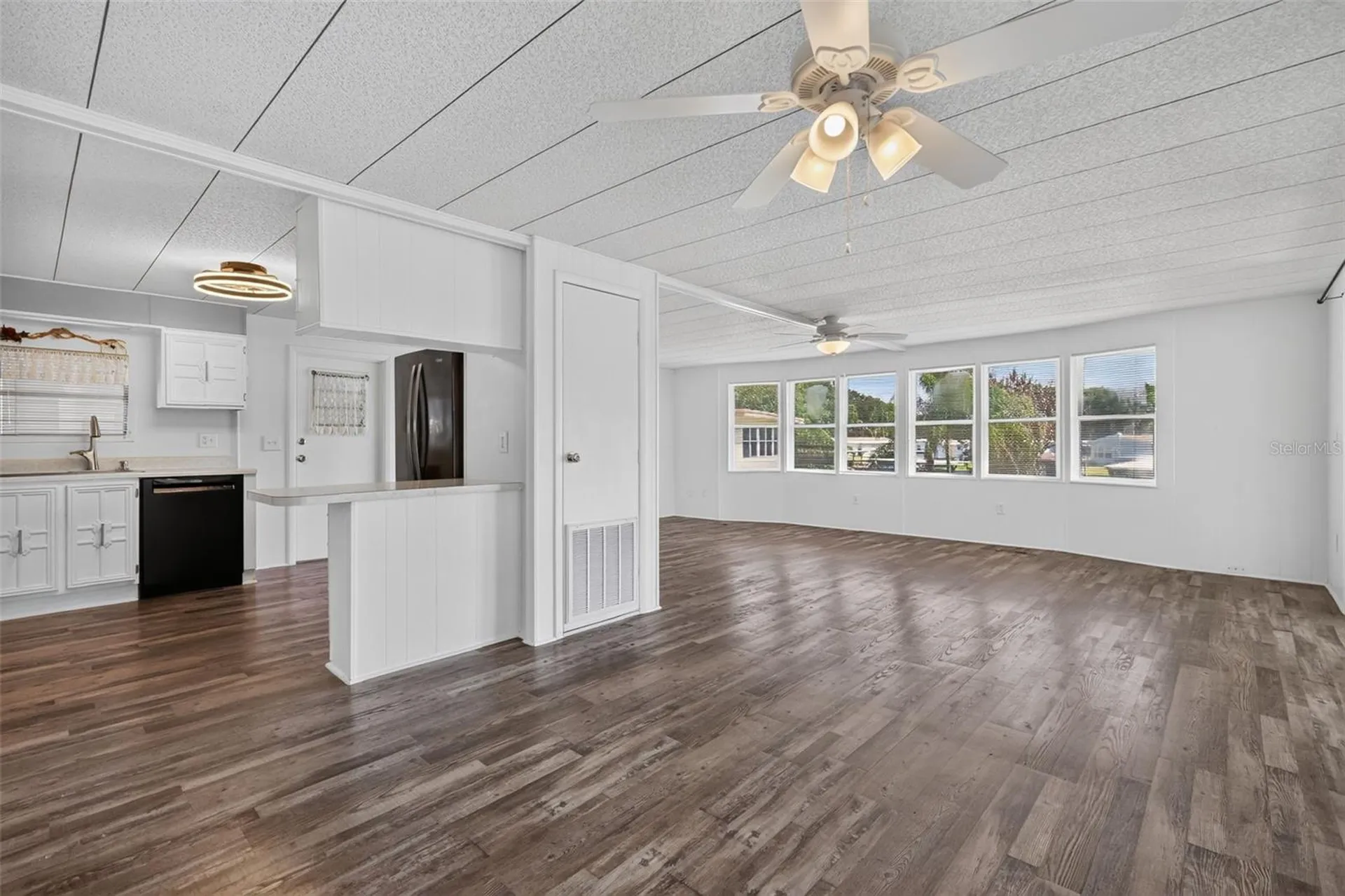 34312 Carl Road Leesburg FL 34788