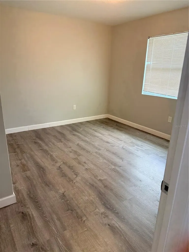 1002 E Bougainvillea Avenue Tampa FL 33612