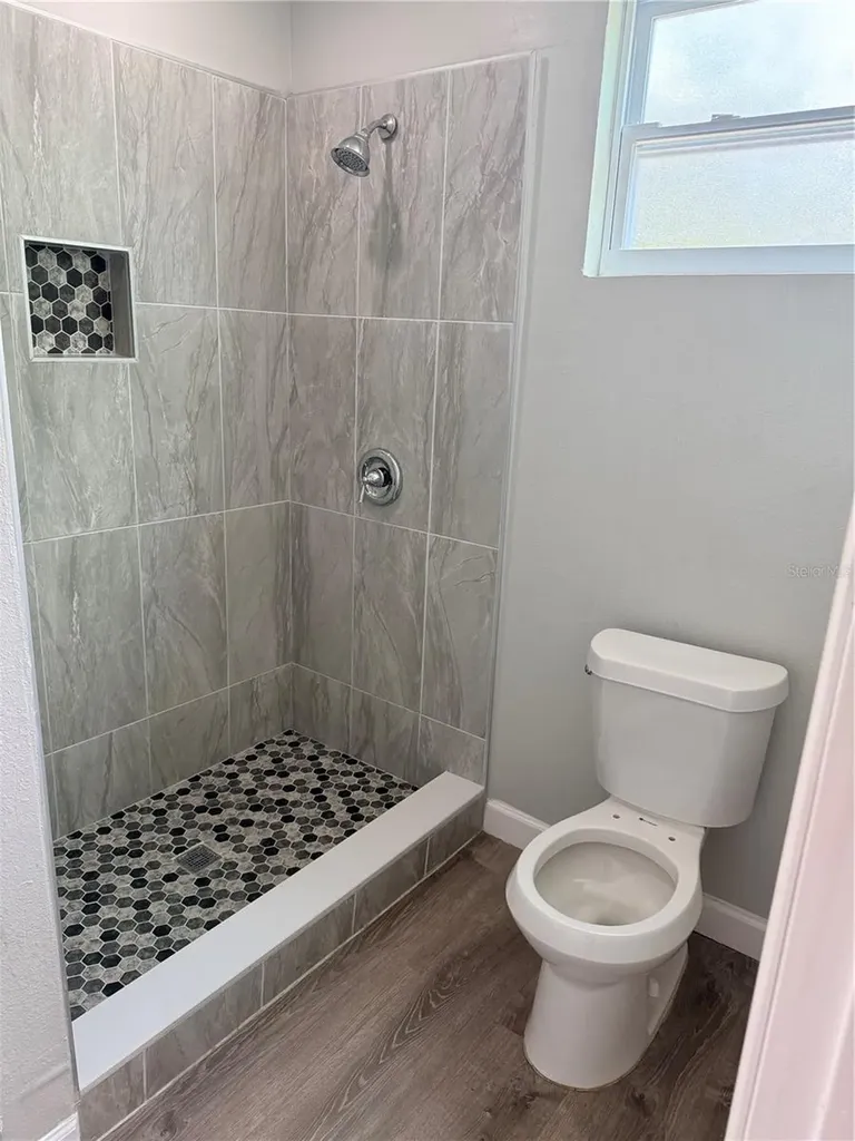 1002 E Bougainvillea Avenue Tampa FL 33612