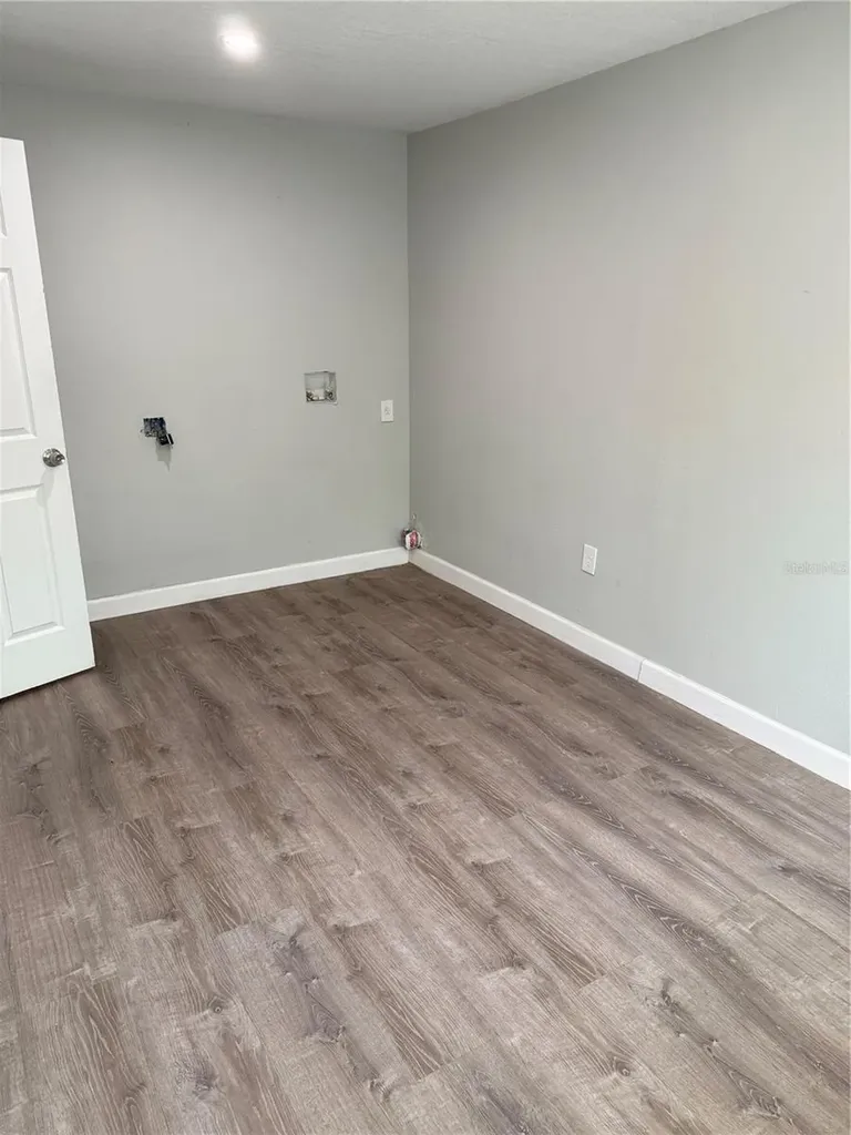 1002 E Bougainvillea Avenue Tampa FL 33612