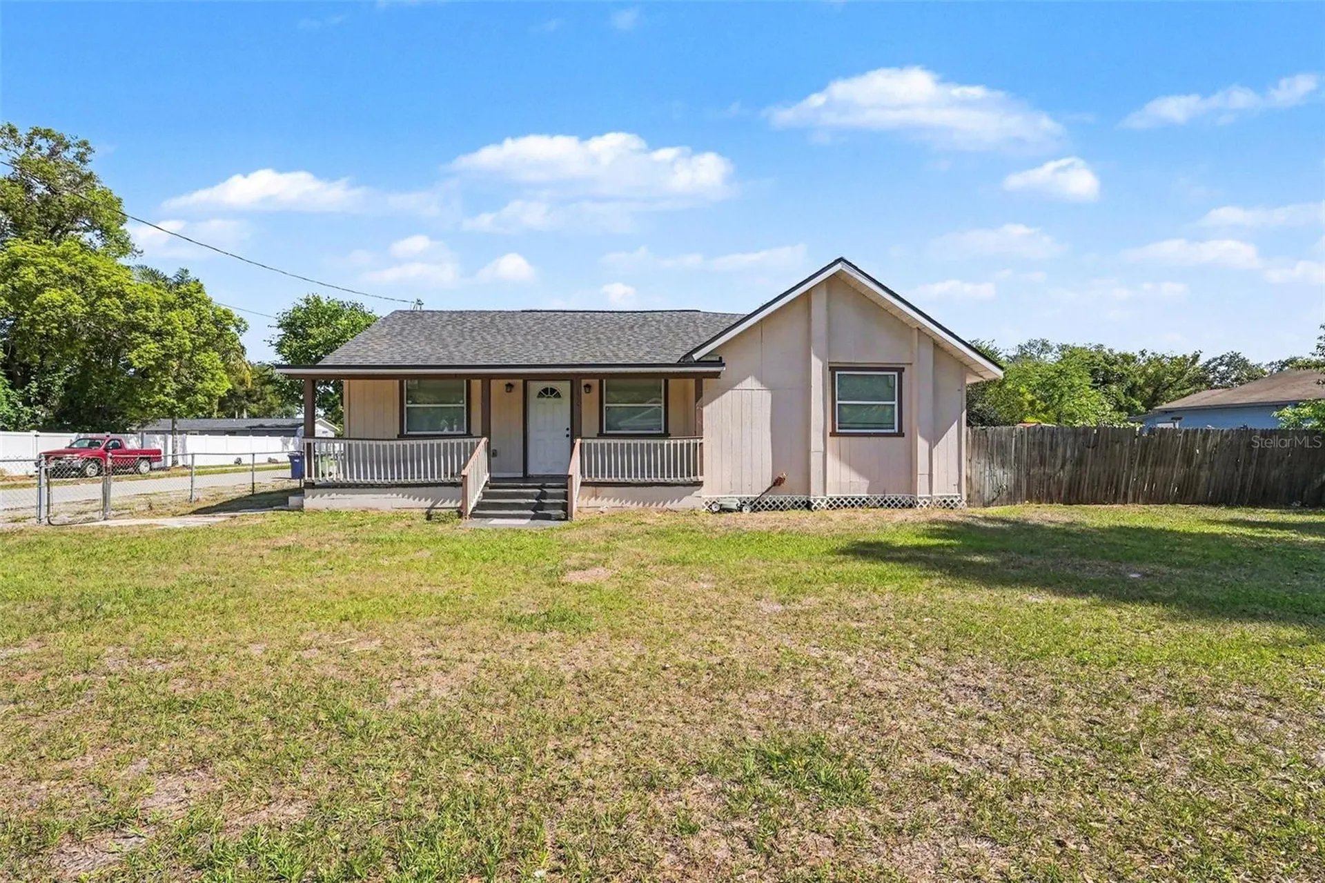 1002 E Bougainvillea Avenue Tampa FL 33612