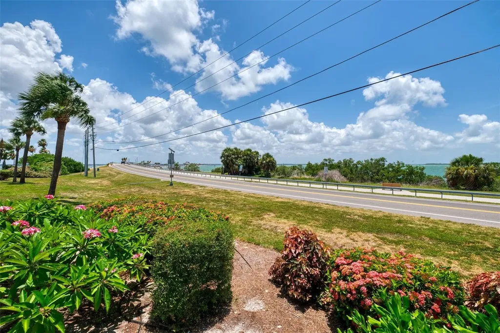 2 Causeway Boulevard Dunedin FL 34698