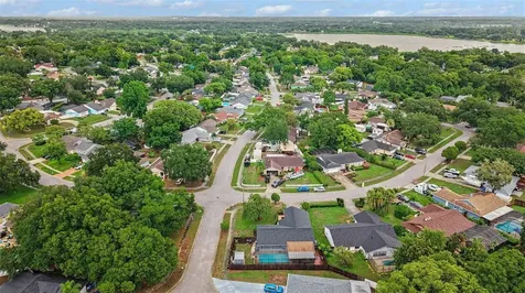 626 Rollingwood Lane Valrico FL 33594