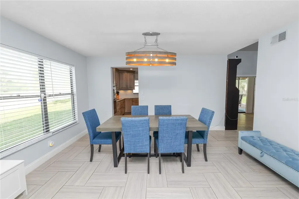 1224 Rainbrook Circle Valrico FL 33596