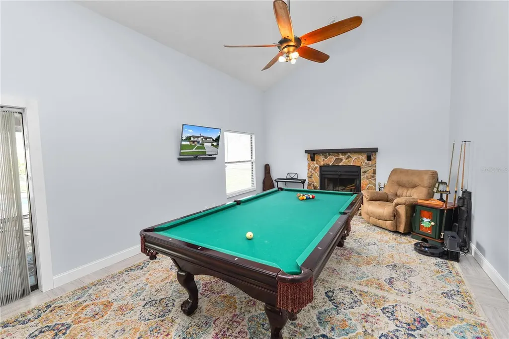 1224 Rainbrook Circle Valrico FL 33596
