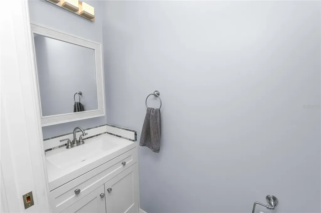 1224 Rainbrook Circle Valrico FL 33596