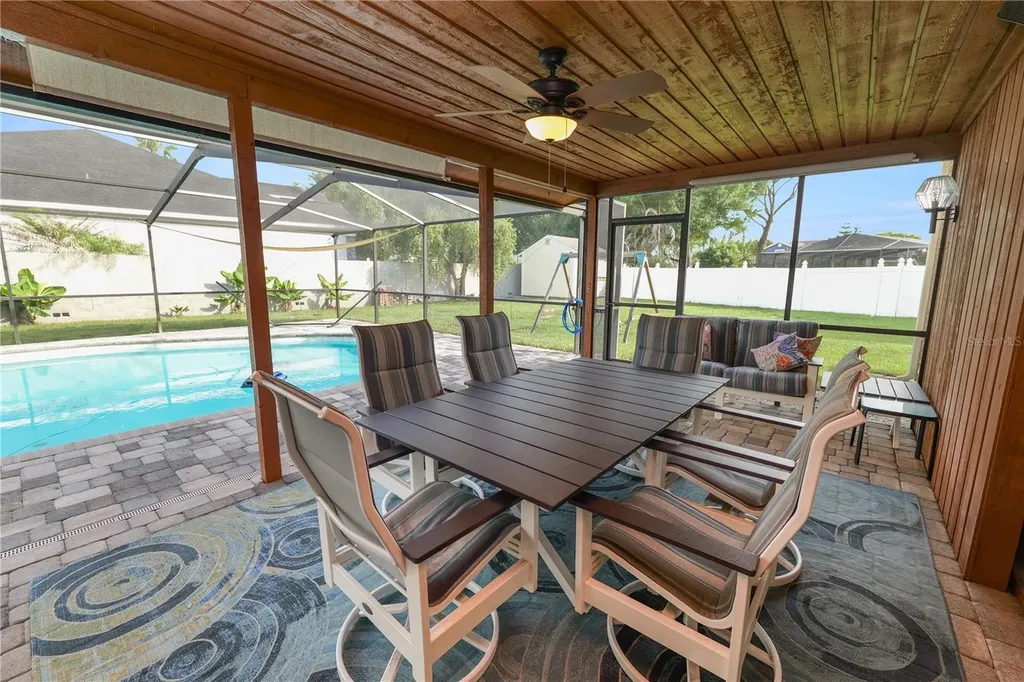 1224 Rainbrook Circle Valrico FL 33596