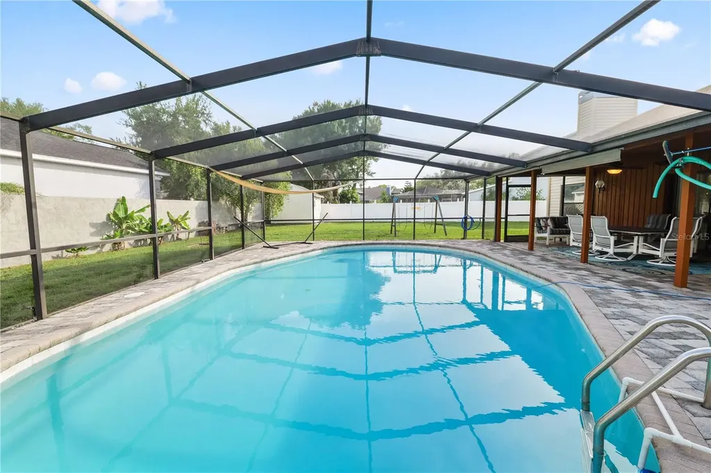 1224 Rainbrook Circle Valrico FL 33596